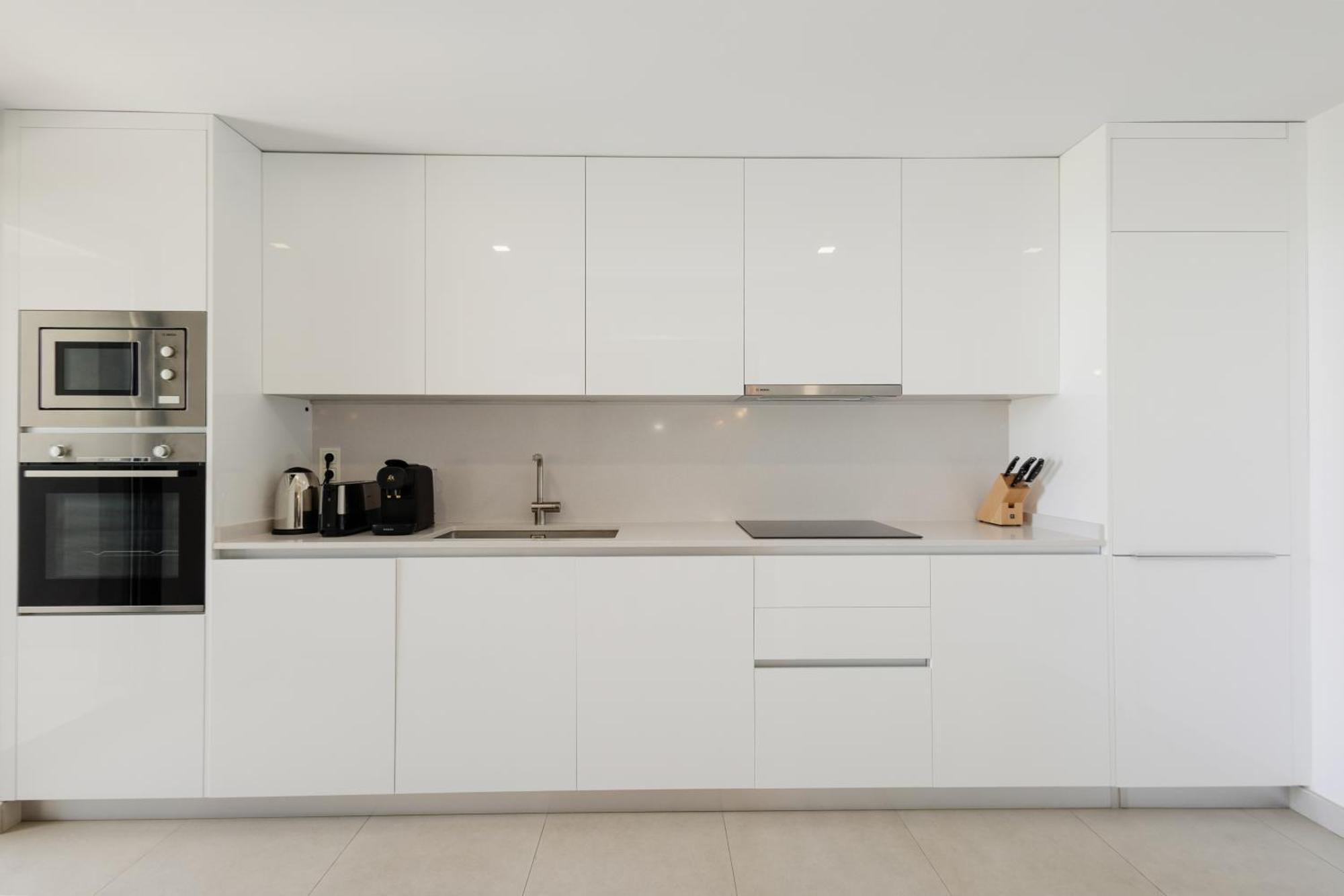 Luxurious 2 Bedroom Apartment Close To The Beach In Эстепона Экстерьер фото